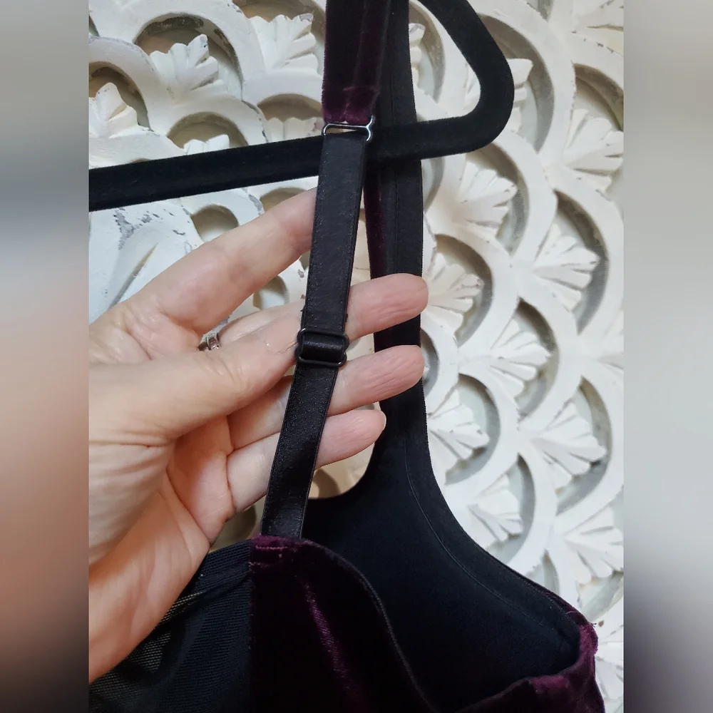 Sensual Cacique Velvet Beaded Corset Top In 40D In A Wine Burgendy - Picture 5 of 9